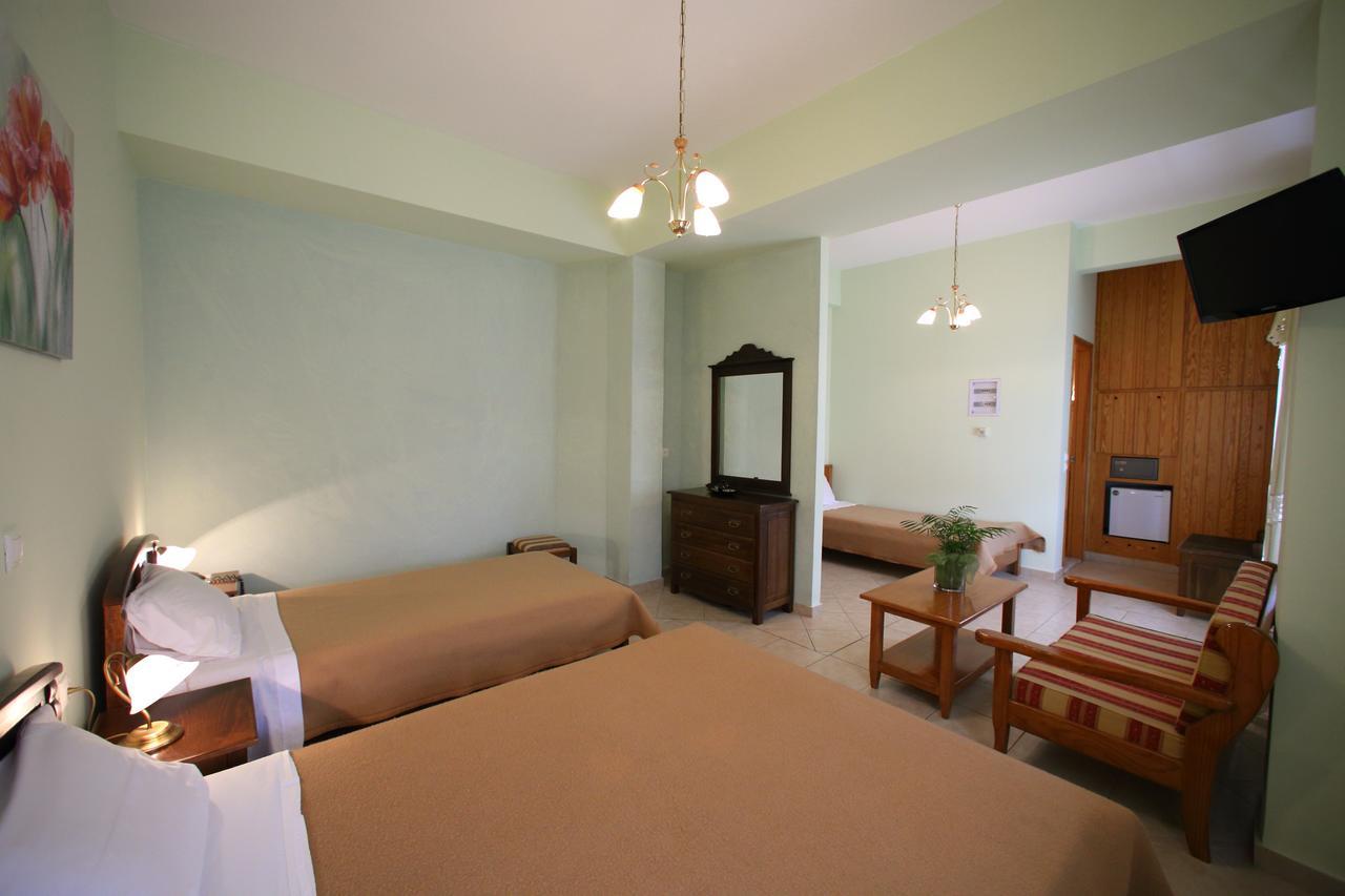 Mani Hotel Areopoli Exterior foto